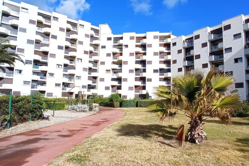 Appartement A 5Mn De La Mer Et Du Village De Noel - Draps Et Serviettes Non Fournis Le Barcarès Dış mekan fotoğraf